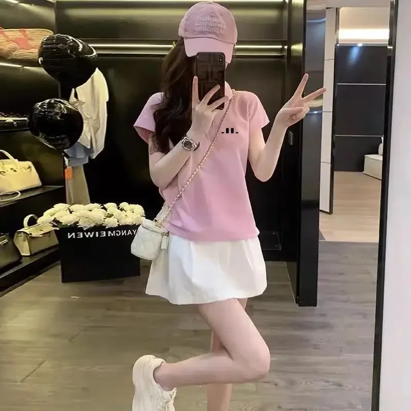 

Women's Luxury Brand Golf Clothing Short-sleeved Top and Shorts Two Piece Set New Women's Golf T-shirt Fashion Tennis Golf Wear