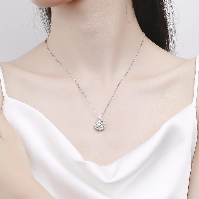 JoyceJelly S925 Sterling Silver 1/2/3/4/5/10 Carat D COLOR Moissanite Diamond Necklace Women\'s Round Pendant Chain For Wedding