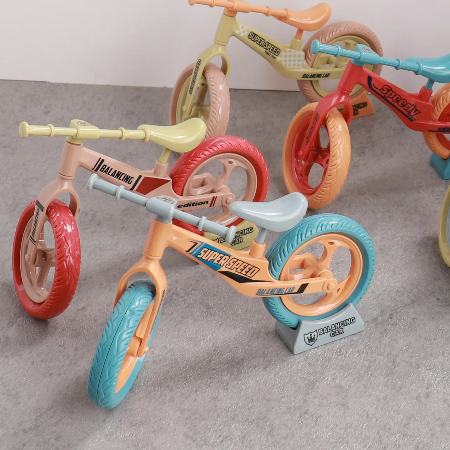 

New Creative Miniature Scene Mini Cute Simulation Bicycle Bicycle Model Play House Decoration Decoration Props