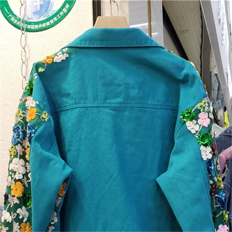 Giacca di jeans in maglia di fiori con diamanti blu pavone e paillettes da donna, corta allentata, capispalla casual, streetwear, giacca di jeans alla moda femminile