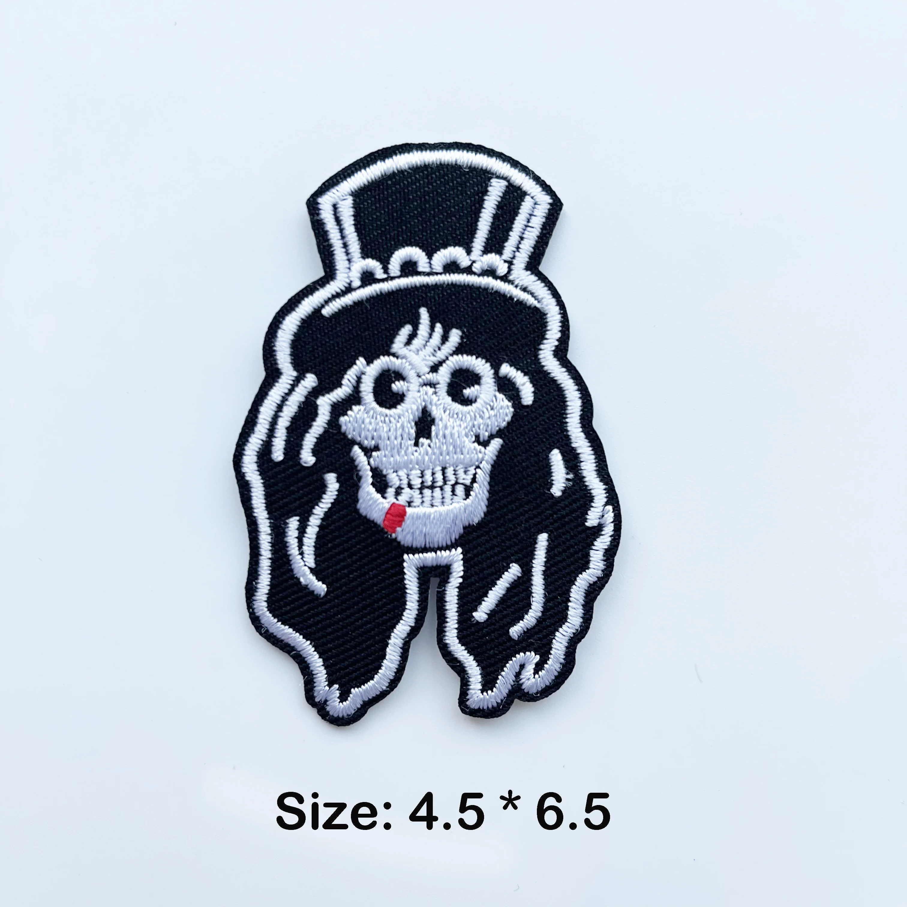 Rock band Gun Patch Badges Embroidered Applique Sewing Iron On Badge Clothes Garment Apparel Rose Accessories
