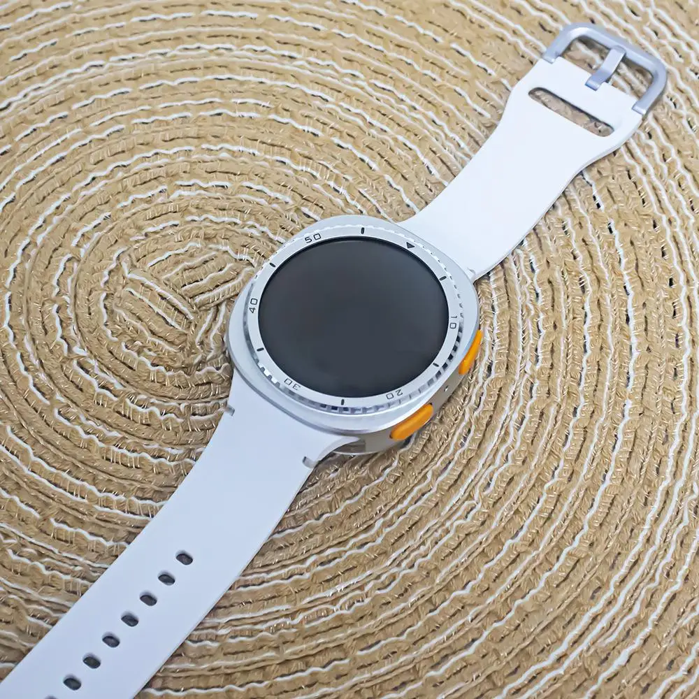 Lunetta in metallo per Samsung Galaxy Watch 8 Custodia con lunetta in acciaio inossidabile da 40 mm Custodia in metallo e protezione trasparente per cover posteriore in PC