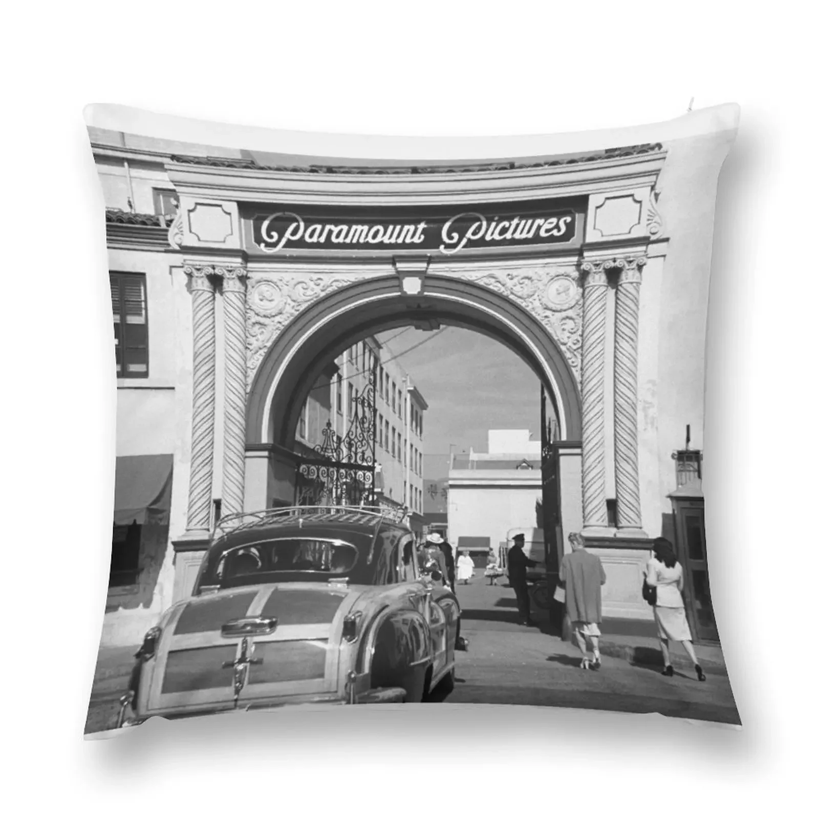 Bronson Gate 1947 Throw Pillow Decorative Sofa Cushion Custom Cushion autumn decoration pillow