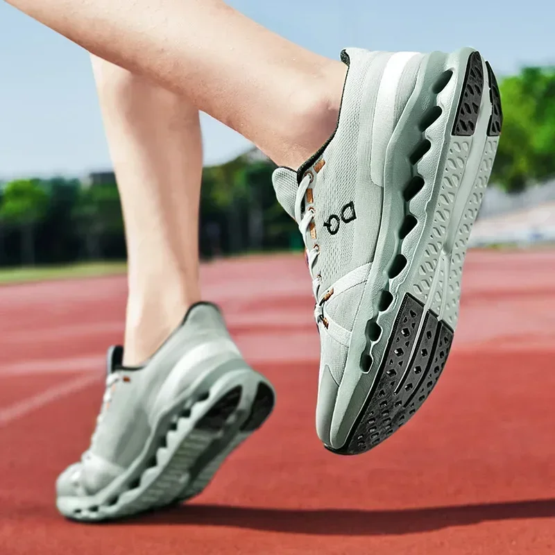 Fashionable, lightweight, breathable, cushioned, and rebounding sports shoes for summer