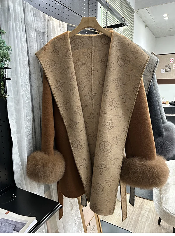 معطف صوفي جديد بغطاء للرأس مطبوع على الوجهين، معطف متوسط إلى طويل من فرو الثعلب للنساء