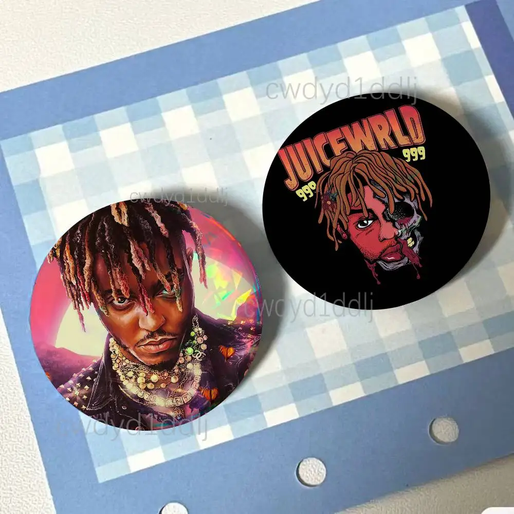 

Rapper J-Juice W-Wrld Icons Badge Creative Figure Enamel Pins Round Tinplate Brooch Bag Clothes Accessories