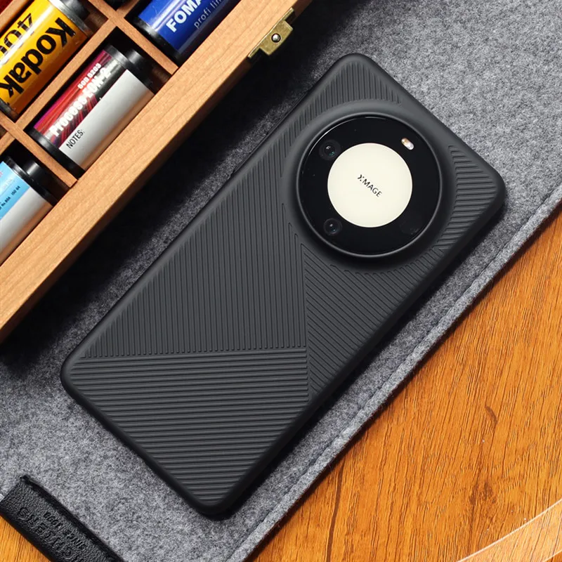 Huawei Mate 60/70 Ultra Slim Hard Case