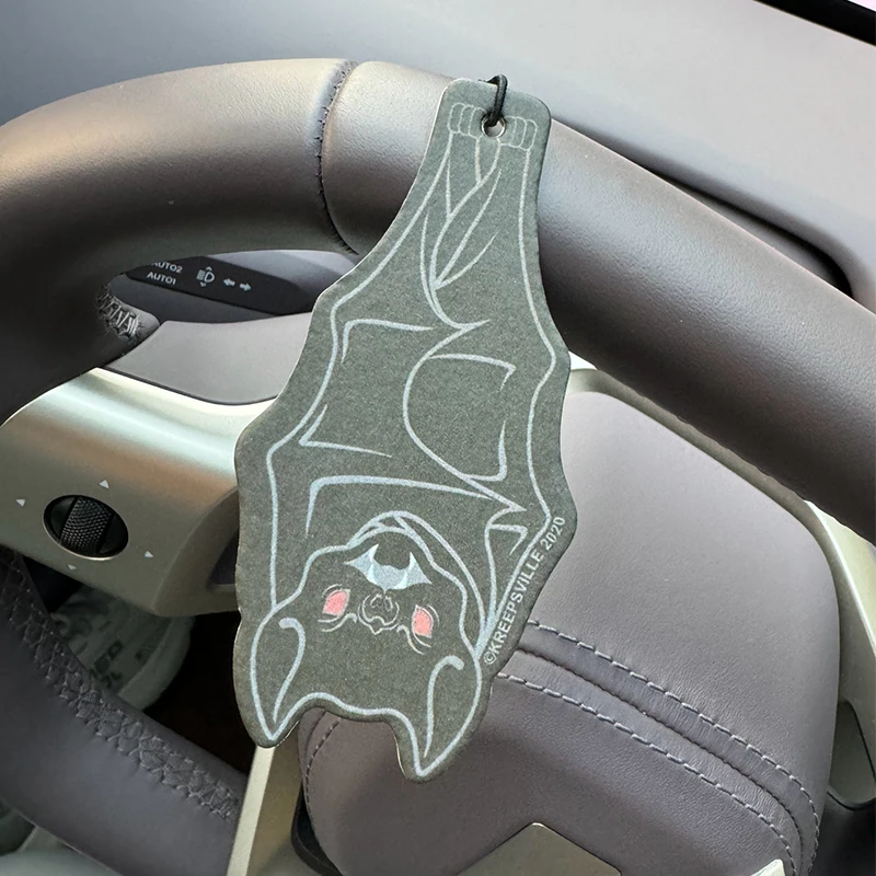 Perfect Gothic Gift: Unique spooky novelty gift for birthdays, Halloween and goth-themed parties for bat enthusiasts, horror fan