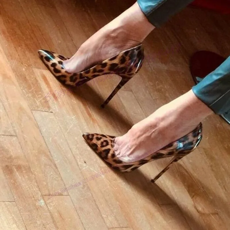 Décolleté con punta a punta poco profonda leopardata scarpe in pelle verniciata per donna tacchi alti sottili scarpe da sera 2023 Zapatos Para Mujere