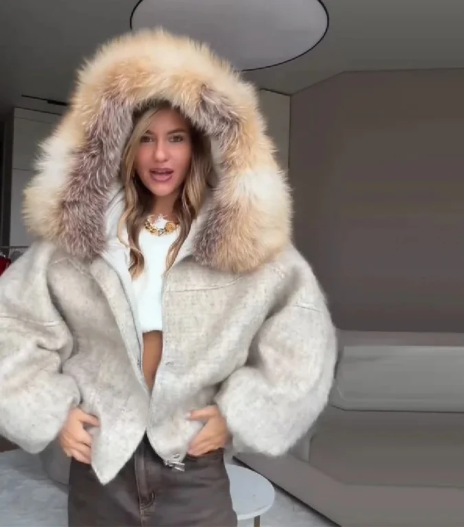 

Oversized Winter Women's Coat Wide Faux Fur Collar Hooded Jacket Loose Single Breasted Outwears