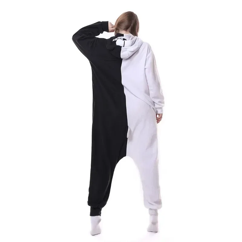 2025 12 HKSNG الكبار Kigurumi بيجامة للحيوانات أسود أبيض الدب Monokuma نيسيس تأثيري حلي حللا حفلة عيد الميلاد