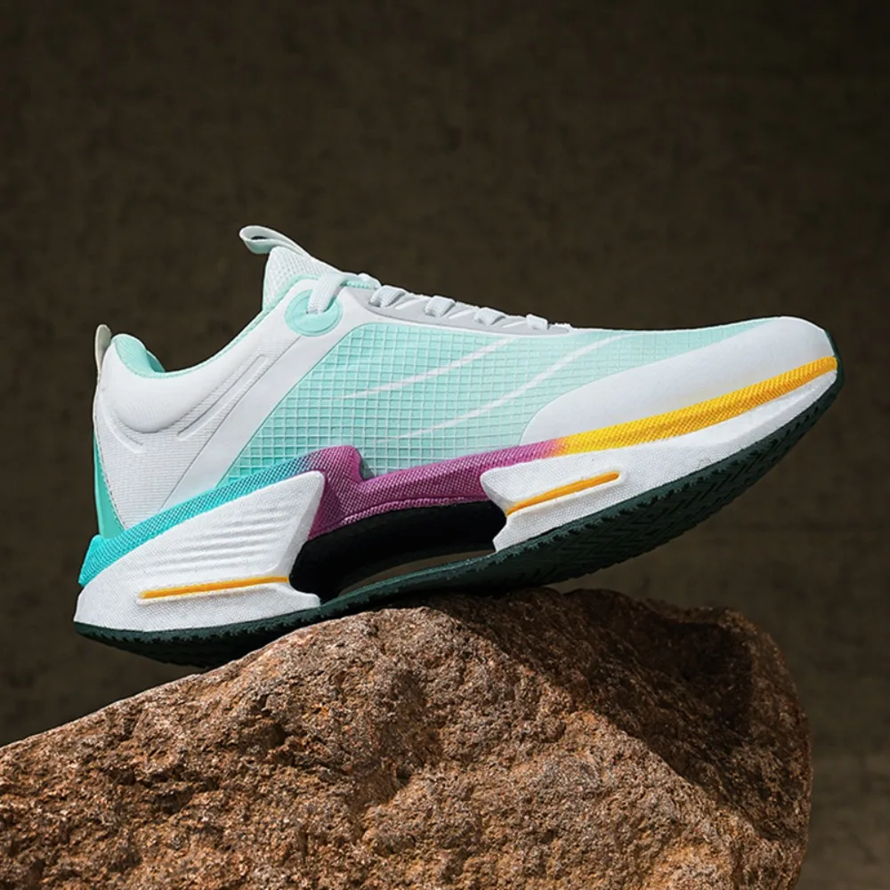 

Carbon Board Sports Shoes, New Model Running Shoes for Men and Women with Shock-absorbing Mesh Surface for Marathons