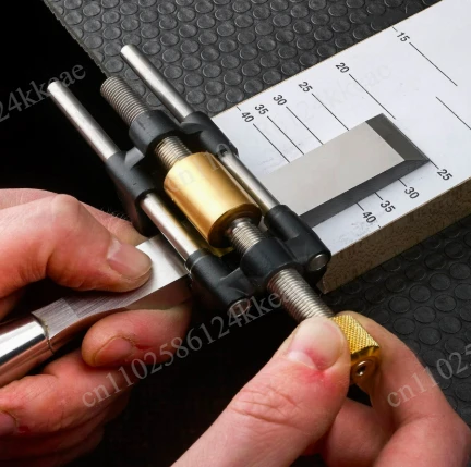 Precision chisel sharpeners, woodworking chisels and planer honing, fixed angle sharpeners