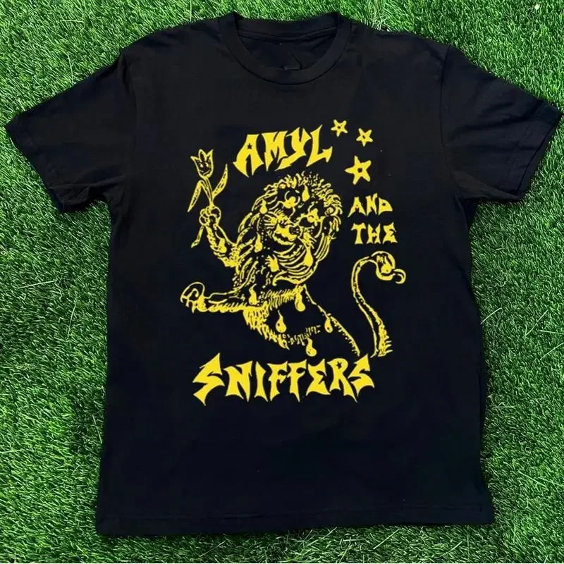 Yellow Lion Amyl And The Sniffers Black gifT T Shirt