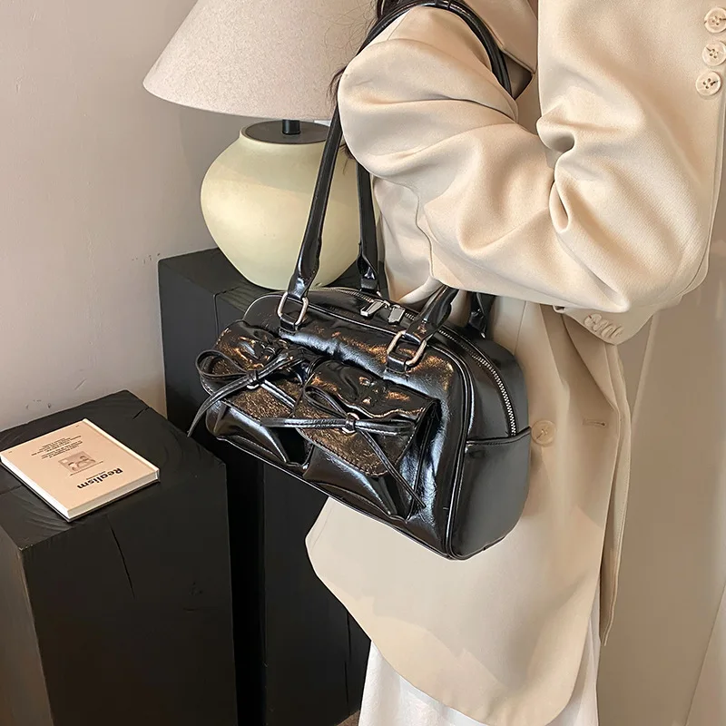 

Korean Style Fashion Silver Ballet Bow Underarm Bag Y2K Edgy Summer Handbag PU Leather Designer Shoulder Bag Trendy Party Daily