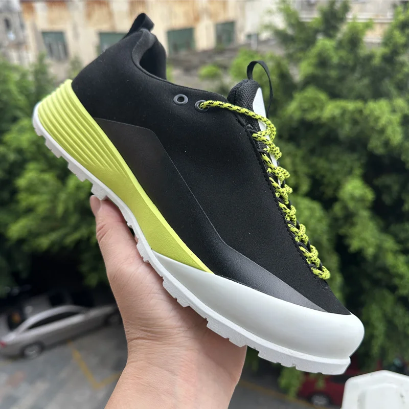 أحذية رياضية جلدية مقاومة للماء مقاس كبير أحذية عصرية للمشي لمسافات طويلة في الهواء الطلق 39-48 أحذية رياضية للركض للرجال وسادة هوائية