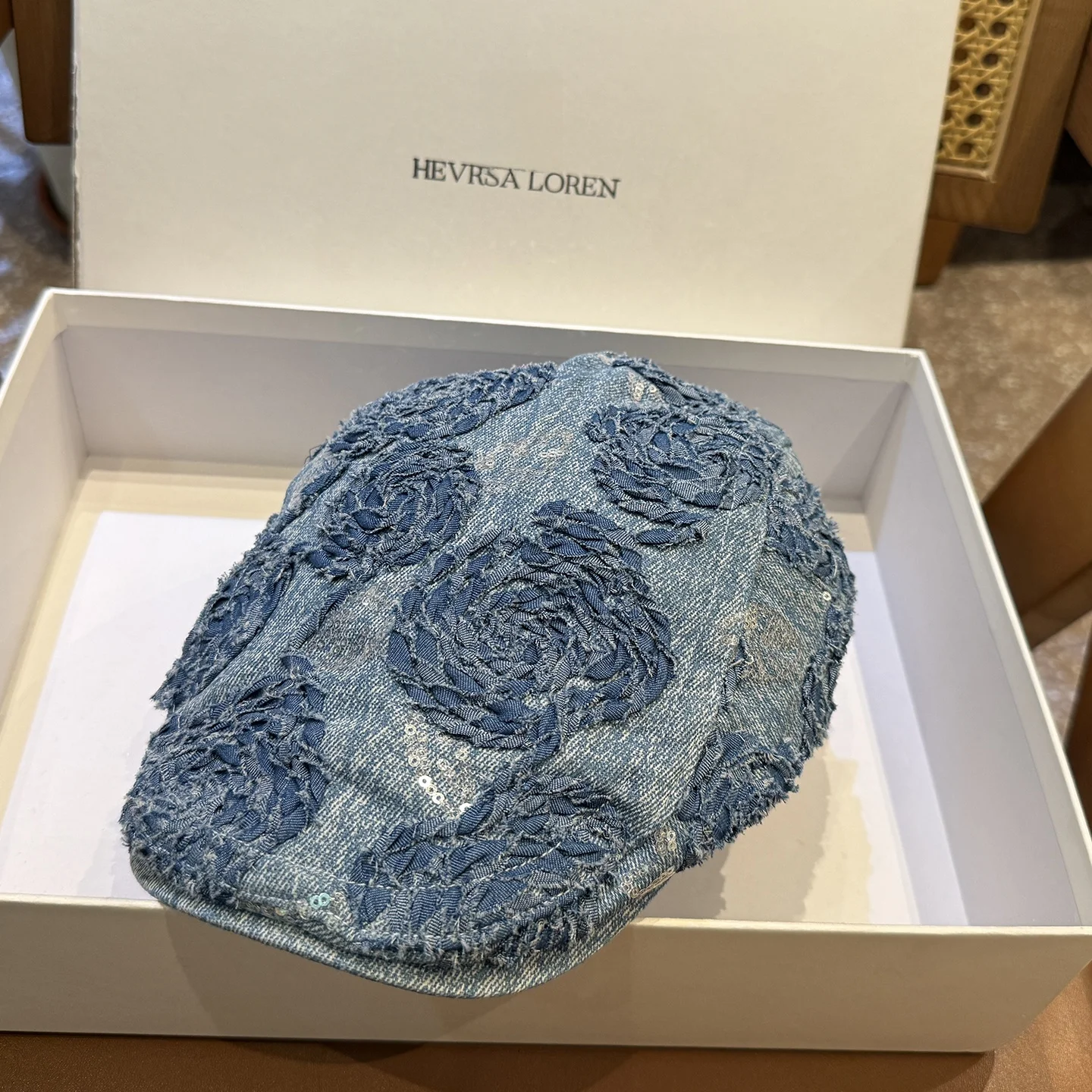 ヘビーウェイト3dローズ刺繍ベレー帽-カジュアル春秋デニムダックビルキャップ-ユニセックス日除けブルーシークインズ-ブリティッシュスタイル