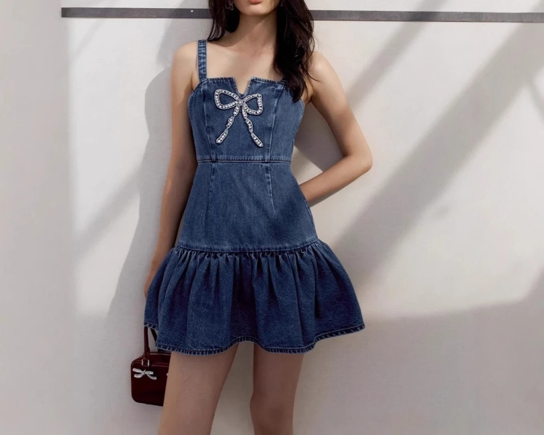

2025 Summer New Strap Bow Water Diamond Decorative Cowboy Dress