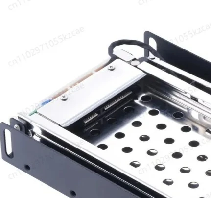 

Корпус для двух 2,5-дюймовых SSD с возможностью горячей замены — конструкция без инструментов для мгновенного расширения хранилища и клонирования накопителей