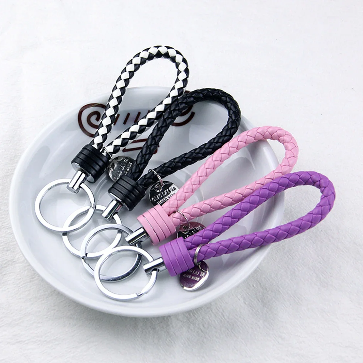 1Pcs Multicolor Handmade Braided Leather Cord Keychain Fashion Wrist Rope Key Ring Party Gift Small Jewelry