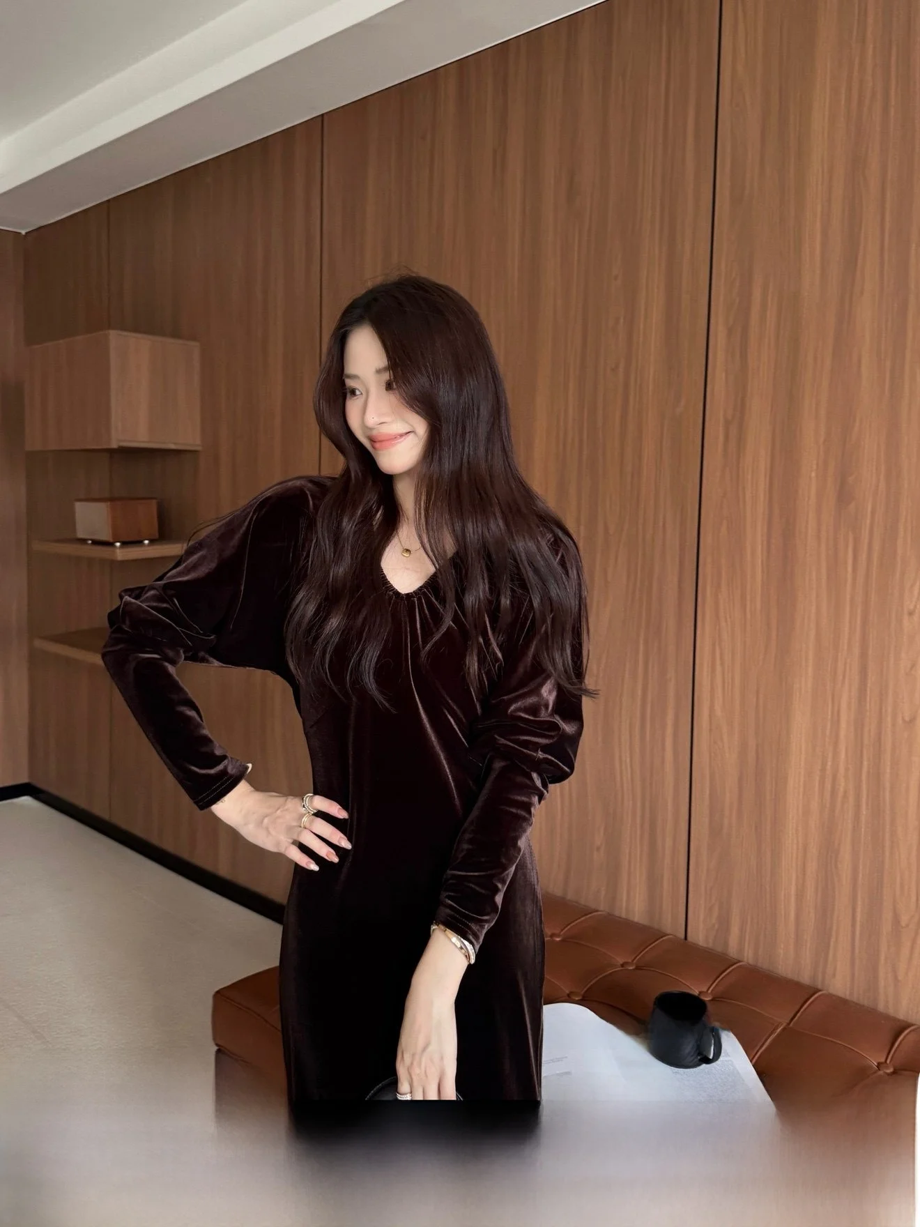 

Элегантное бархатное платье UKILAU Coffee V-ne Long Dr для женщин, модное повседневное платье А-силуэта с длинными рукавами и молнией сзади