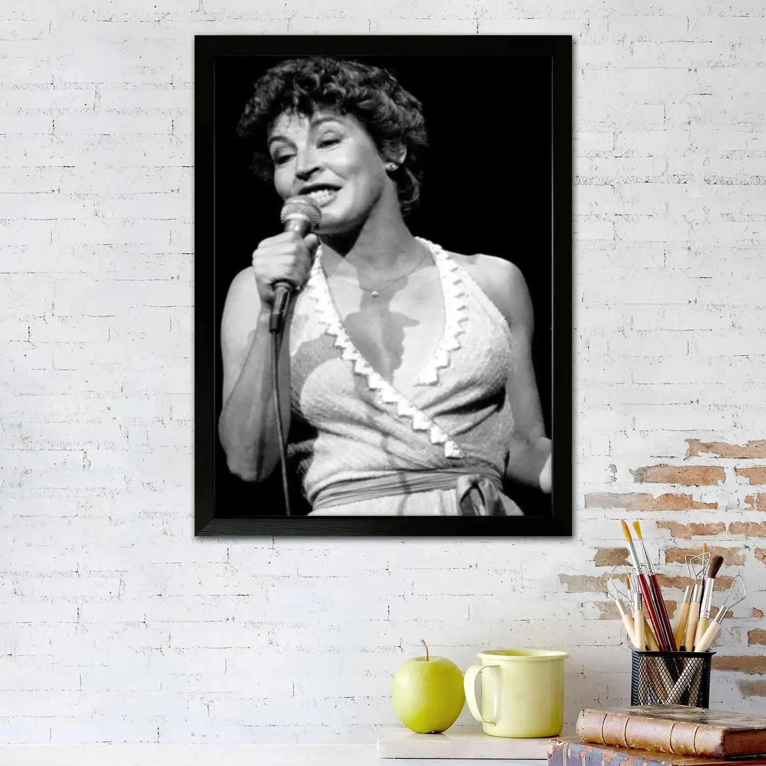 Helen Reddy Canvas Art Poster, Wall Art, Picture Print, Modern Family, Bedroom Decor, Posters,Decorative painting