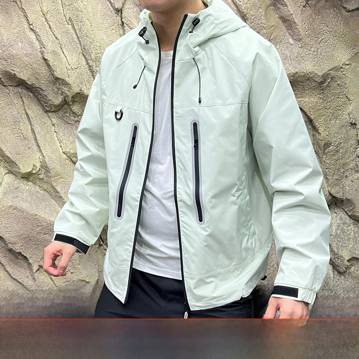 

ular Item! Outdoor Reflective Waterproof Windproof Jaet Hooded Zipper Closure ex Polyester Fiber Spring Summer Coat