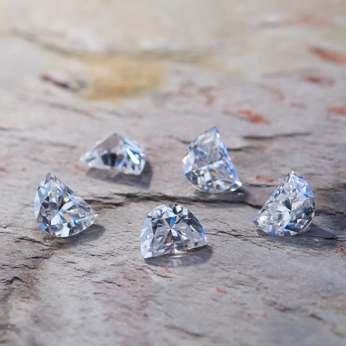 Großhändler Lose Edelsteine 0,1 ct Zu 1ct Halbe Mond Moissanite Mit GRA Zertifikat Echt Edelsteine Für Schmuck Pass Diamant Prüfung