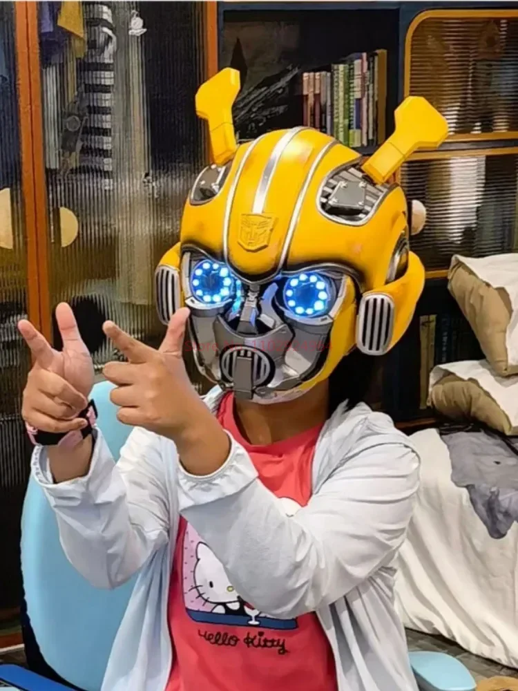 Marvel Iron Man Mk5 Bumblebee Helmet English Voice Control Mask Bluetooth Base Light Up Eyes Action Collection Figurka Zabawka Prezenty