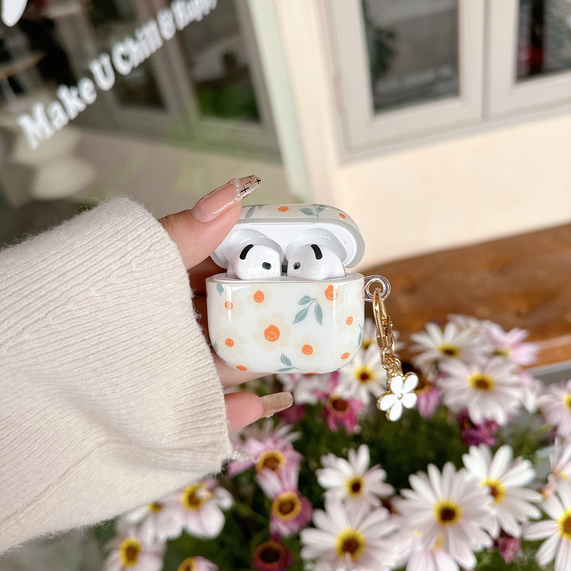 غطاء سماعة أذن على شكل زهرة لطيفة لأجهزة AirPods 4 3 2 1 Pro2 4th حافظة من البولي يوريثان الحراري PC مقاومة للصدمات لسماعات Apple AirPods Pro 2 2nd