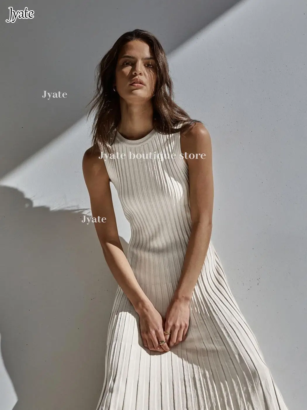 2023 Sleeveless Pleat Knit Dress Round Neck A-line Pit Strip Slim Long Dress Sundress Solid Color Casual Women Summer Dresses