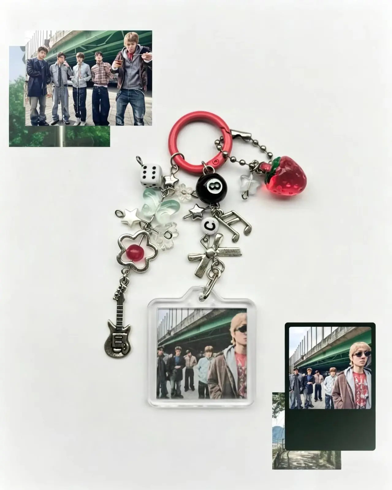 CORTIS GREENGREEN REDRED Porte-clés vintage en forme de guitare avec perles, breloque de sac, pendentif acrylique Kpop, llaveritos kpop, dije mochila