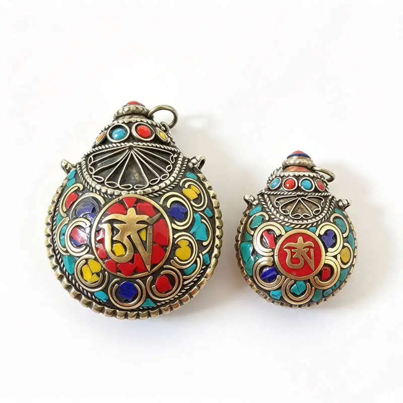Tibetan Mantras OM Amulet Pendants Nepal Handcrafted Snuff Bottle BYH045