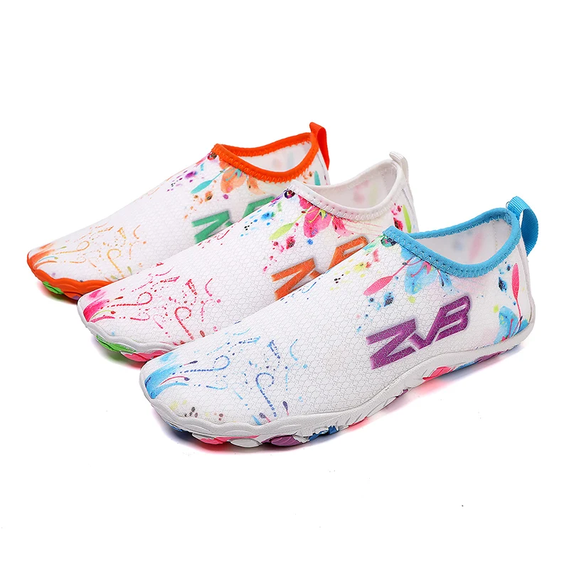 

New Colorful Mens Aqua Shoes Beach Five Fingers Barefoot Water Shoes Swimming Seaside Upstream Wading Women's Sneakers Summer
