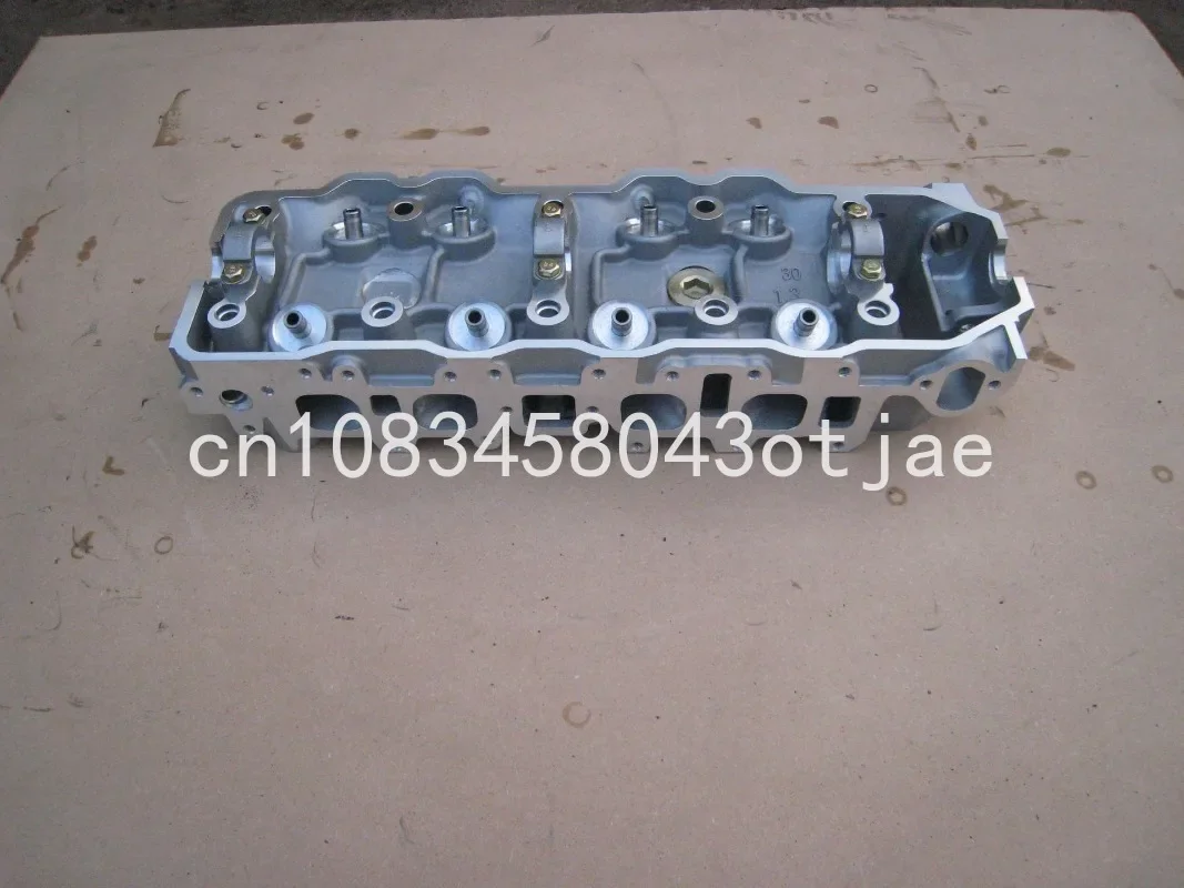 Automobile parts Gasoline engine cylinder head 22R Four-cylinder aluminum cylinder head 22R