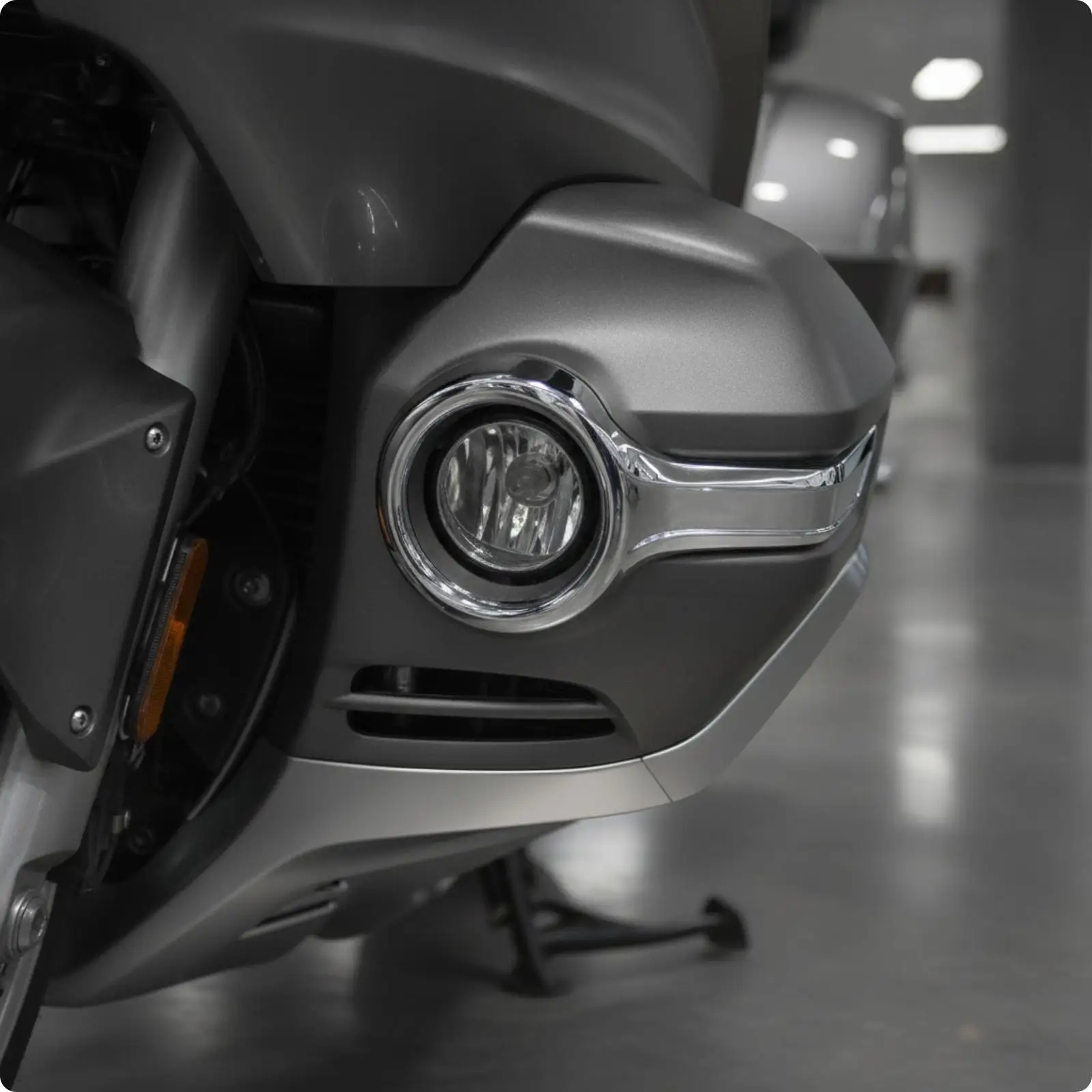 Metal Chrome Motorcycle Light Cover Trim Bezel for Fog Lamp Front Decor Sleek Extension Arm Aesthetic Riding Accessory