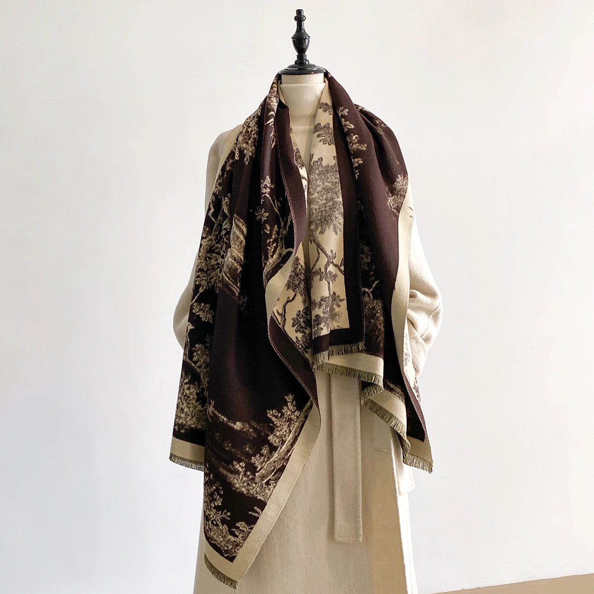 

Elegance Retro style Cashmere Women Print Double-sided Scarf Winter Warm Shawl Pashmina Female Foulard Blanket Poncho Scarves