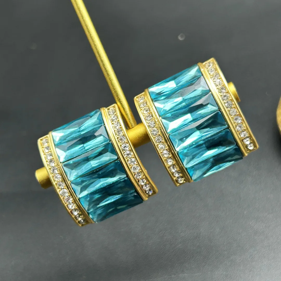 Medieval Vintage Western Retro Monet Marking Electroplated Real Gold Ear Clips Faceted Rhombus Super Flash Earrings