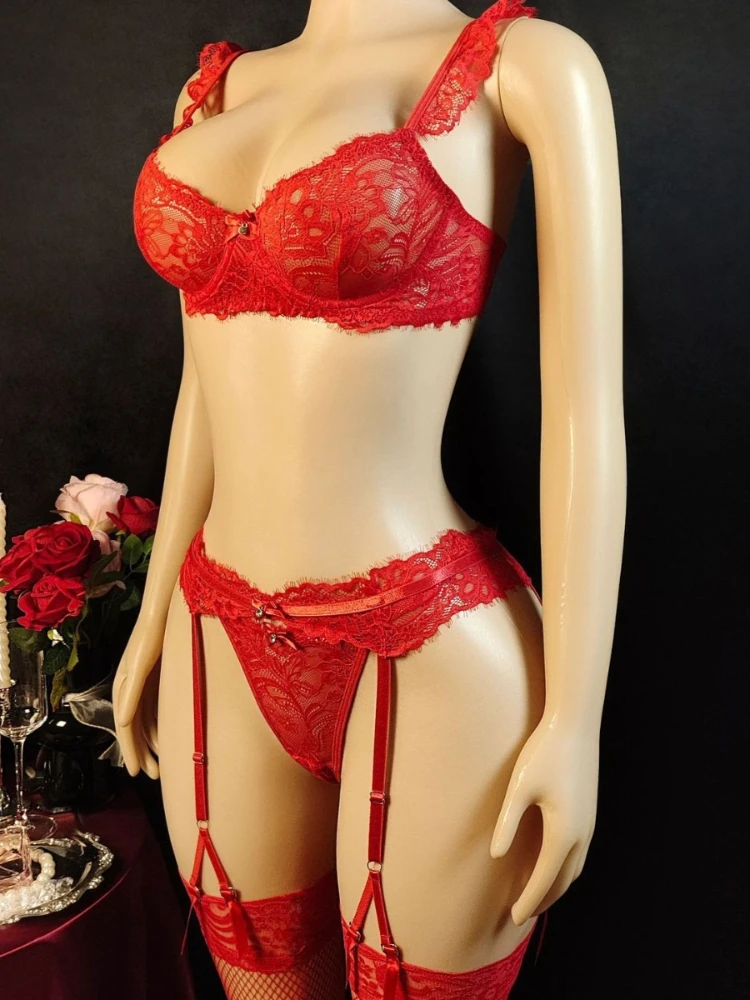 SsTss المرأة الأحمر 3 قطعة الدانتيل مجموعة الملابس الداخلية رفع البرازيلي واللباس الداخلي الرباط حزام المثيرة الملابس الداخلية مثير الملابس الحميمة ملابس النوم