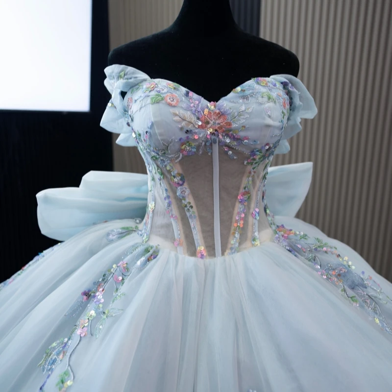 السماء الزرقاء لامعة فساتين Quinceanera قبالة الكتف الترتر زين الدانتيل الخرز القوس مشد تول حفلة عيد ميلاد الحلو 16 فستان