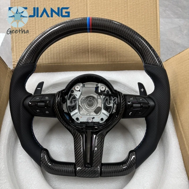 

Новый стильный руль из карбона для BMW M2 M3 M4 M5 F10 F30 F32 F80 F82 F32 E90 E92 E70 E84. Прямые поставки с завода.