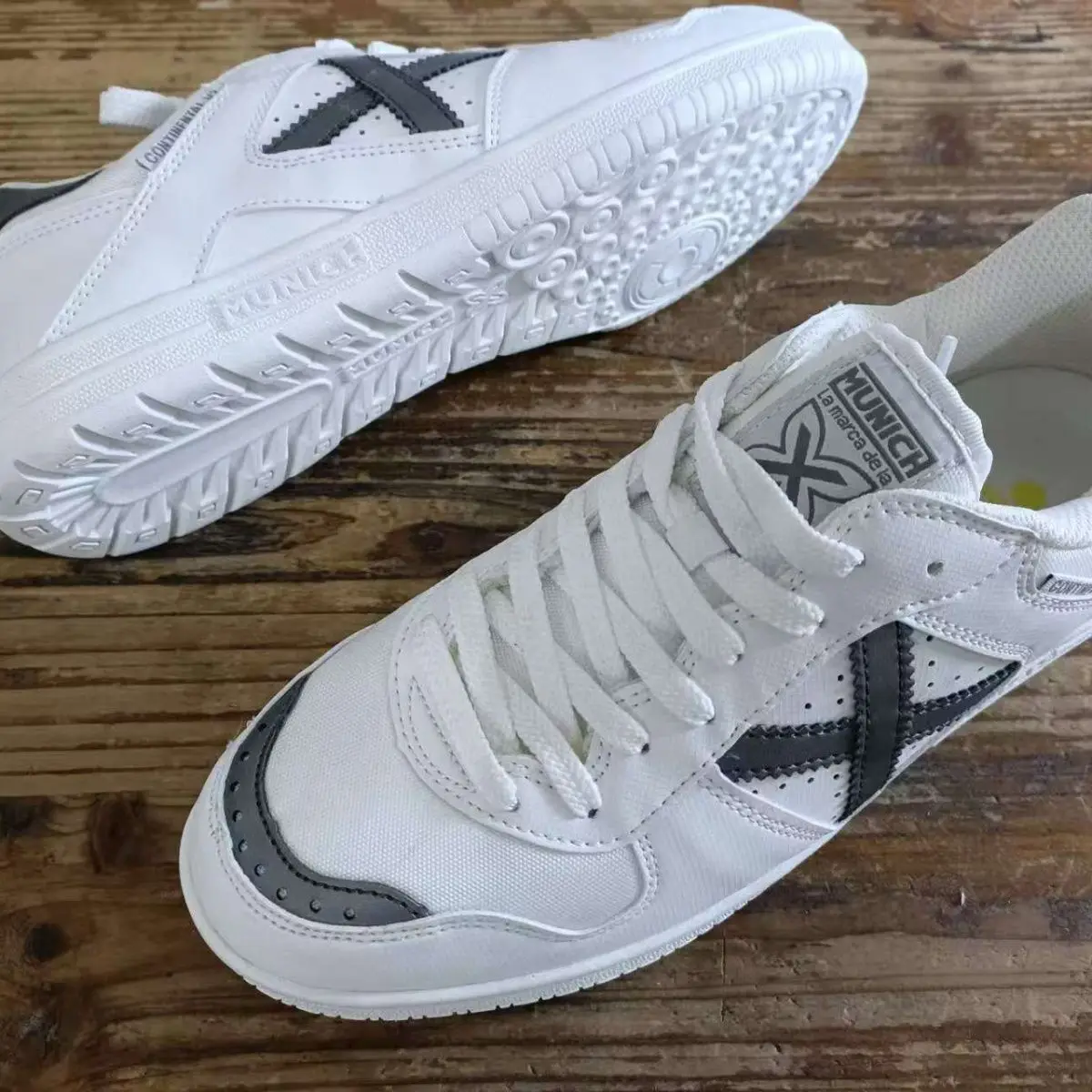 Professional Tennis Shoes Mens Sports Shoes Mens Blue White Table Tennis Shoes Mens Luxury Brand Badminton Shoes