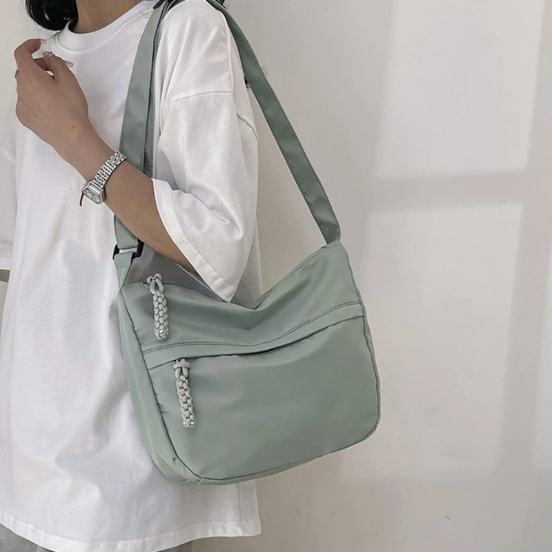 

Fashionable Commuter Large Capacity Crossbody Bag Simple Sweet Casual Shoulder Bag Artistic Girl Trendy Underarm Tote Bag