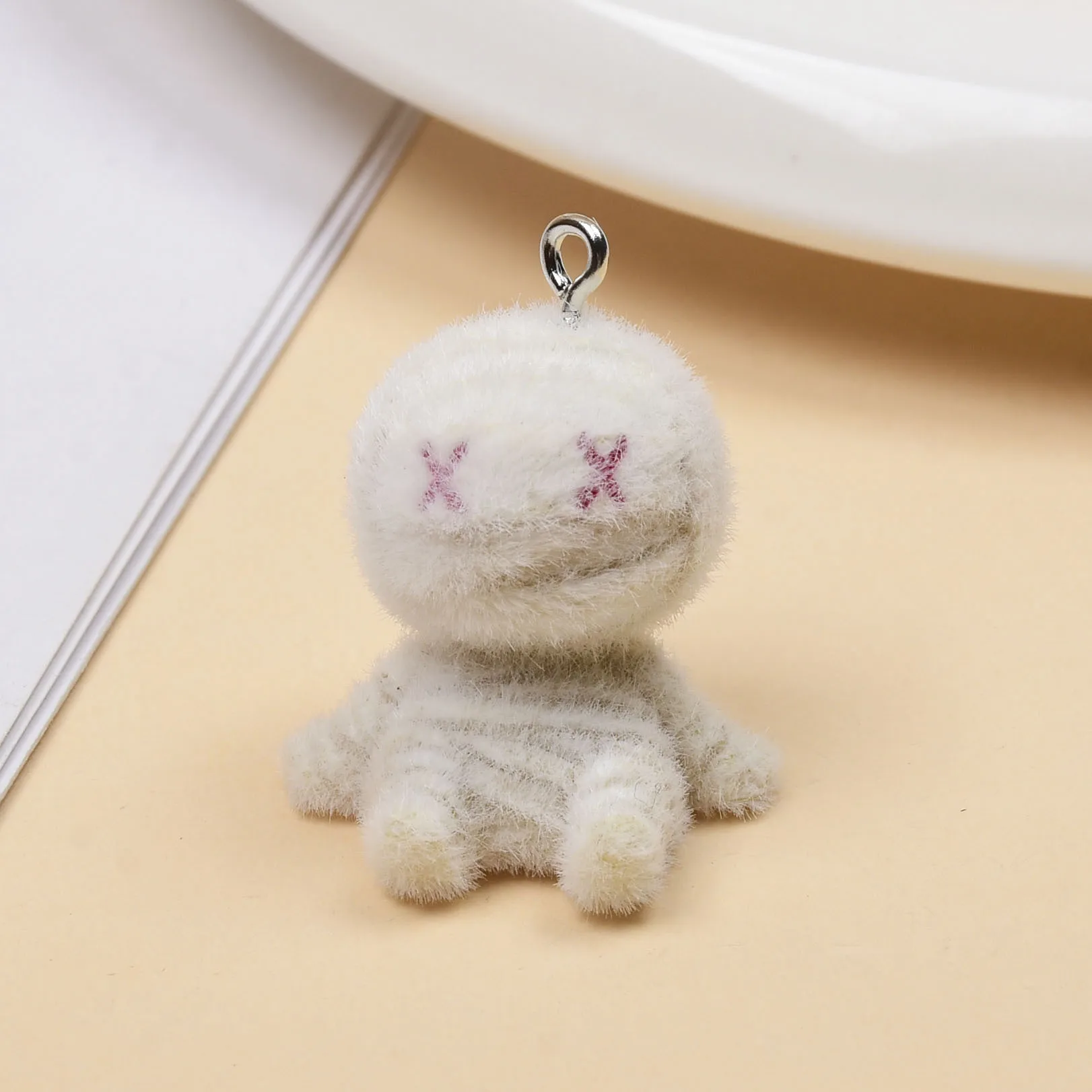 30pcs 3D Flocking Resin Cute Halloween Mummy Cartoon Animal Charms For Keychain Necklace Earnings Making DIY Jewelry Accessories