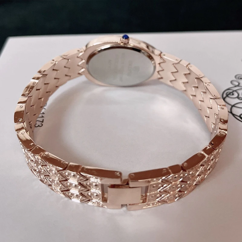 À prova dwaterproof água personalizado cabeça de cobra cheio diamante estilo europeu e americano à prova dwaterproof água quartzo tendência moda relógio feminino