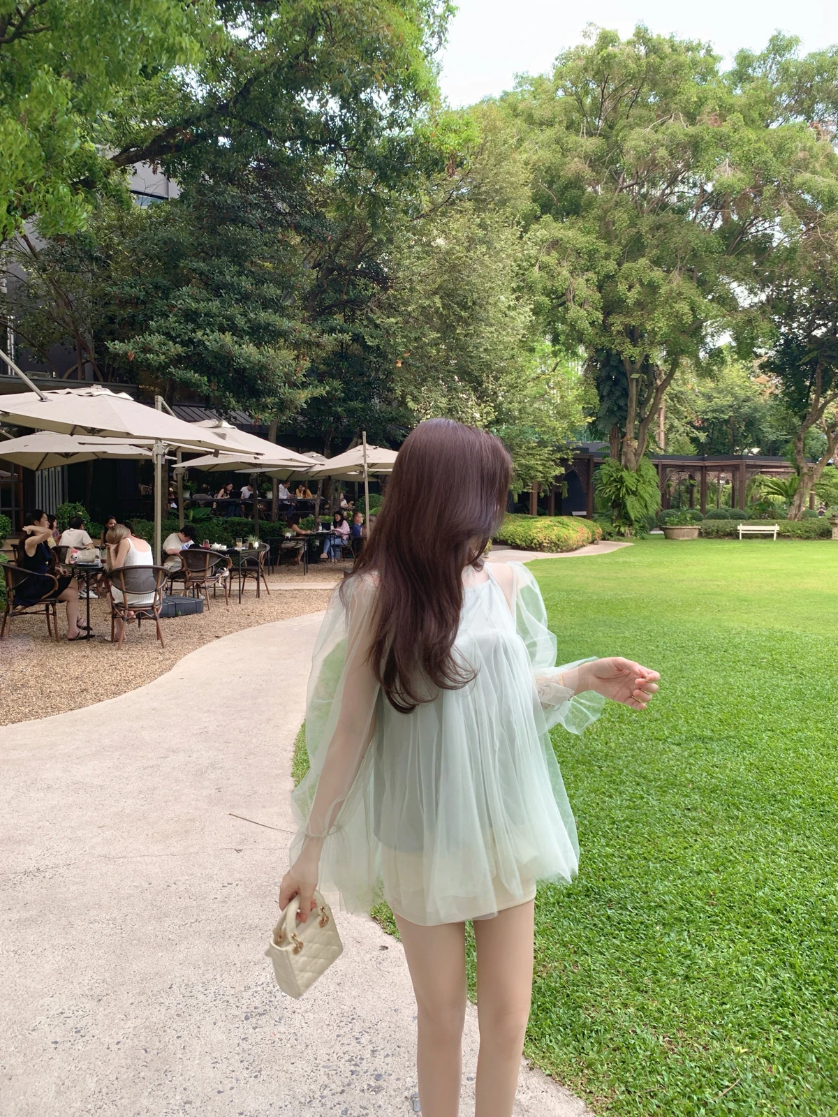 

JUNSTUDIO: Комплект из двух предметов Fairyland Me — топ с бретельками и защитой от солнца, ультра-сказочная футболка, тонкая летняя футболка для повседневной носки.