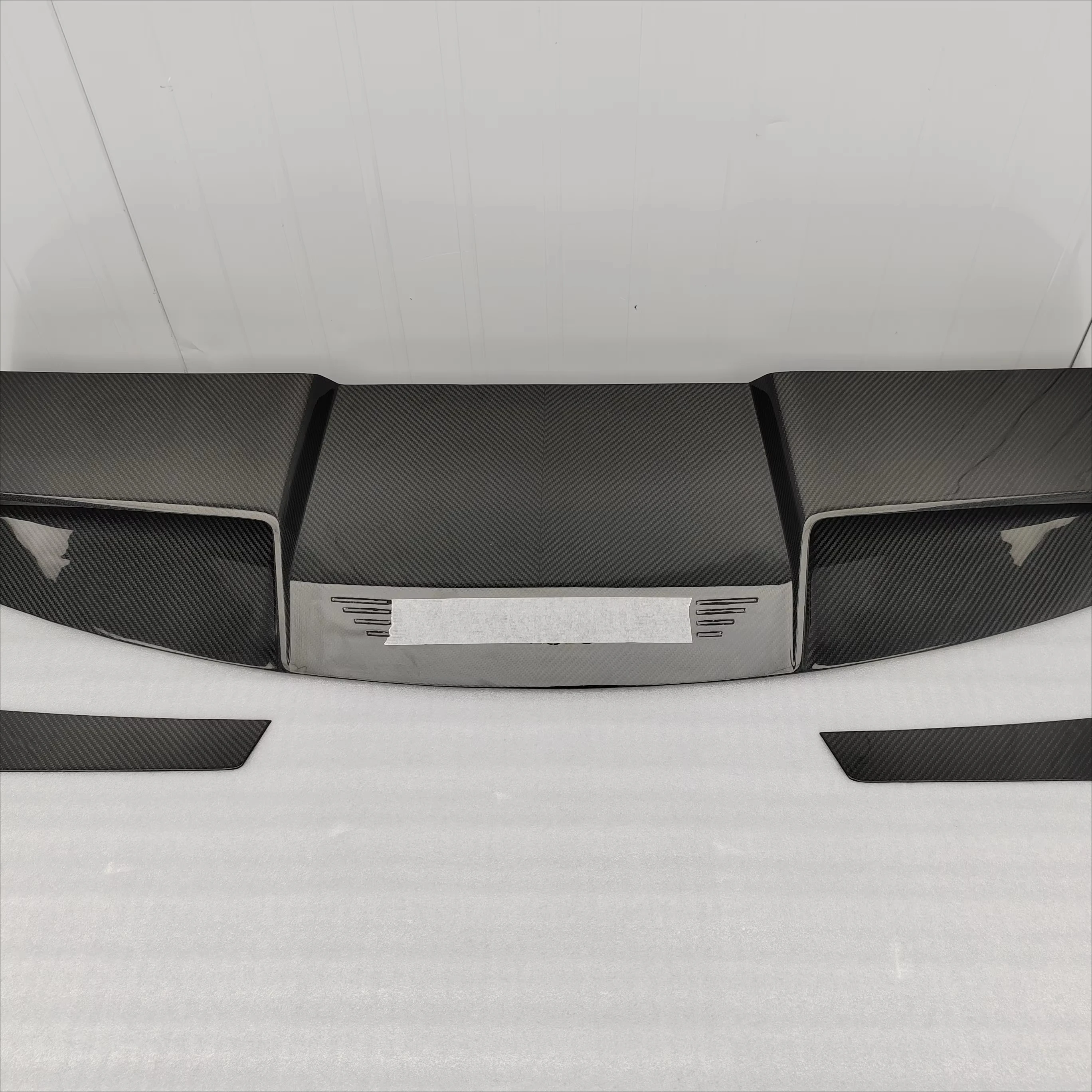 Carbon Fiber 3K Twill Single Deck Polished Finish Roof Wing Spoiler Kits for Land Rover Defender 110