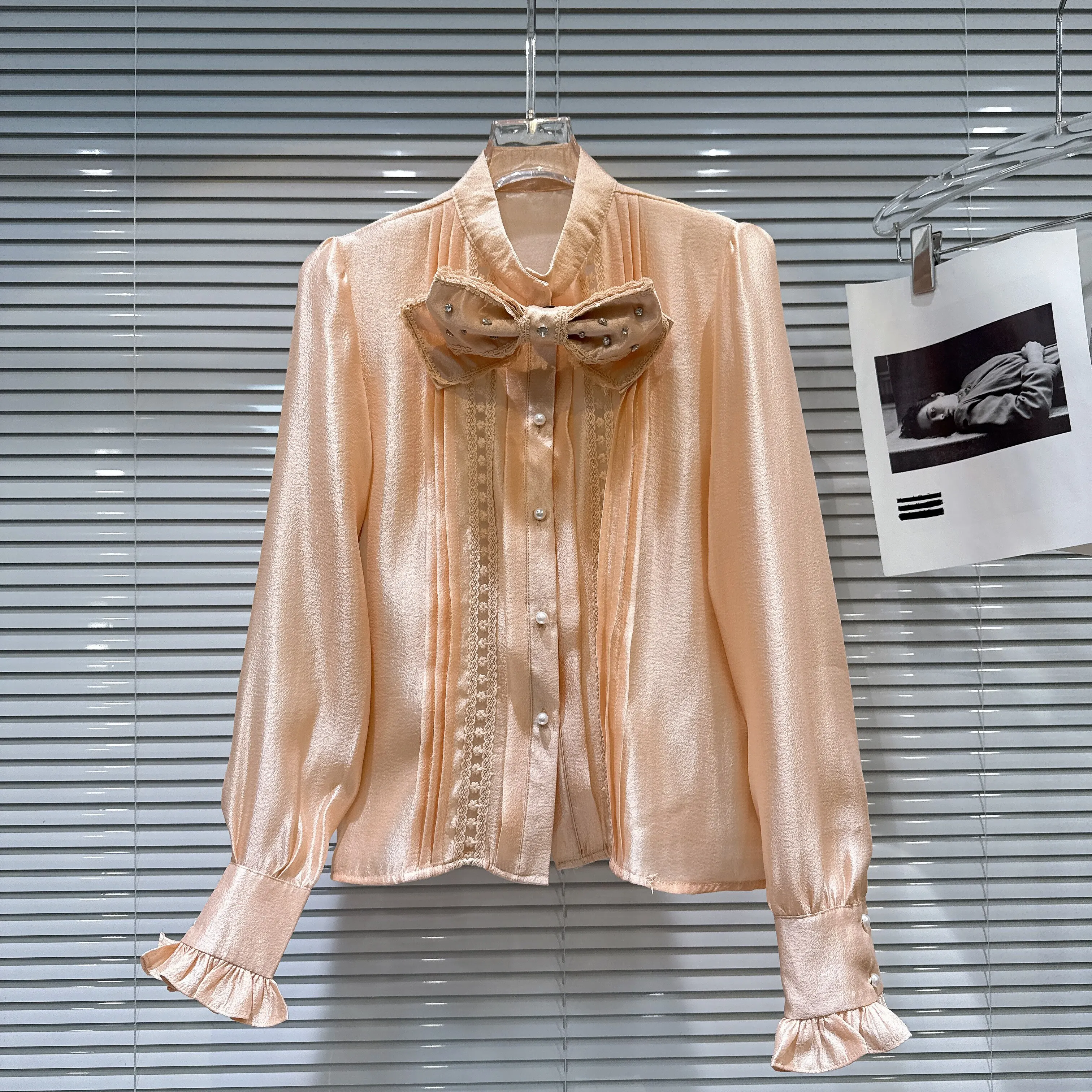 

Новинка Весны 2026: Нежная и элегантная блузка из плиссированного шифона с 3D-бантом для женщин, оранжевый топ, блузка с длинным рукавом (Blusas Mujer)