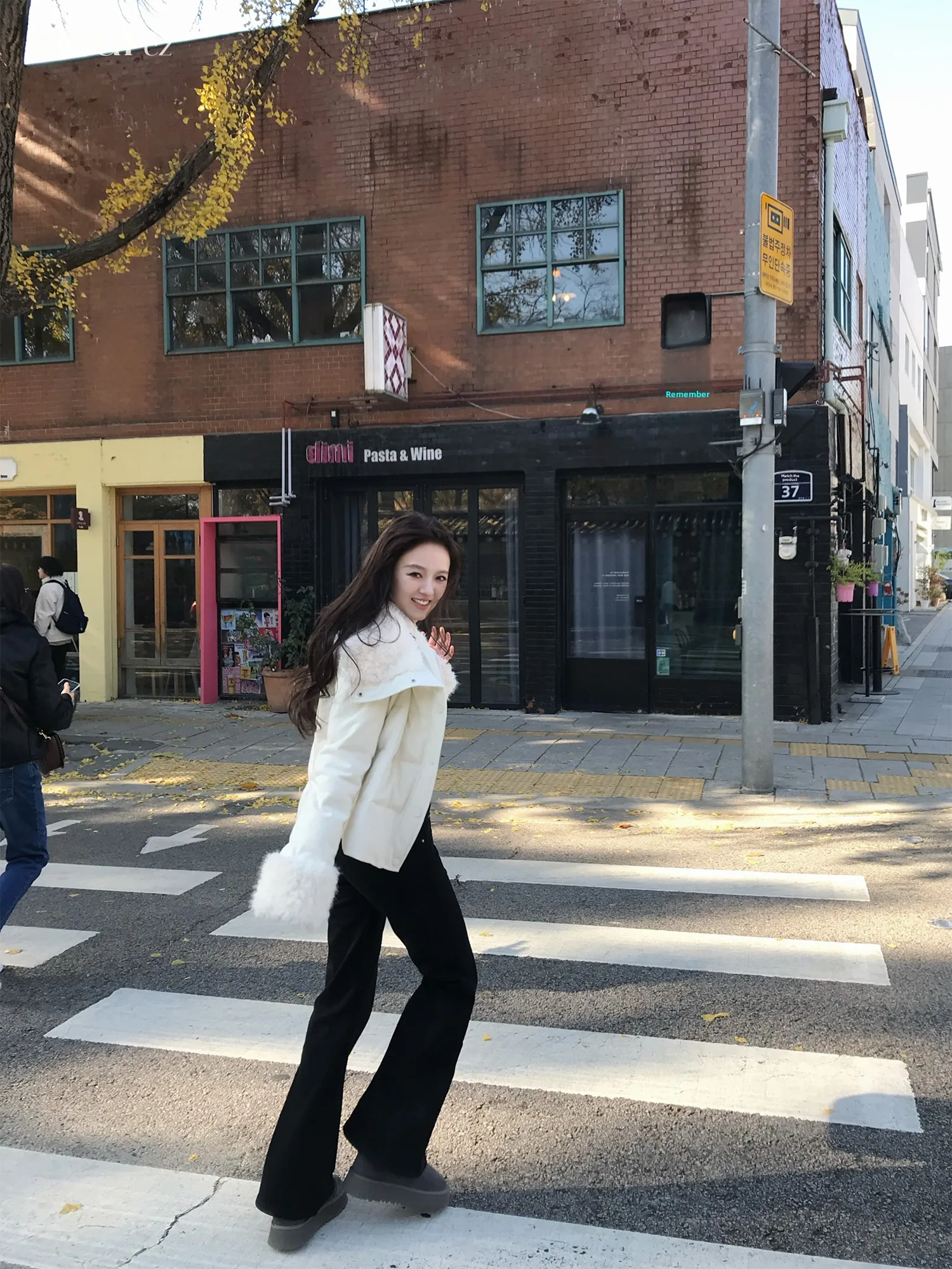 

Женские утепленные джинсы Neurcz Bla Fce с расклешенными штанинами, прямые, в стиле ретро, повседневные, широкие, длинные брюки, стройнящие фигуру