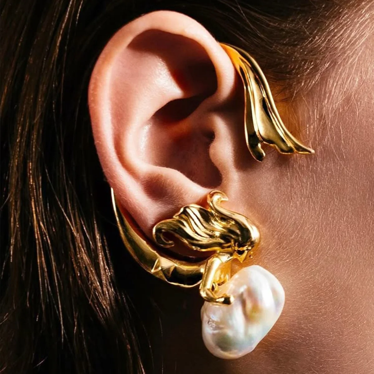 

​1pcs Personality Mermaid Ear Tips No Pierced Ear Clip Ear Hook Jewelry for Women Fashion Imitation Pearl Earrings Gifts